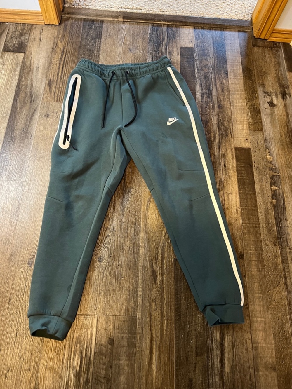 Nike Tech Reflective Joggers